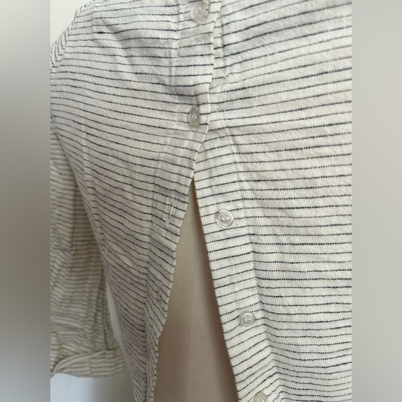 Zara | Striped Linen Crop Top with a Split Back (S) - Picture 3 of 5